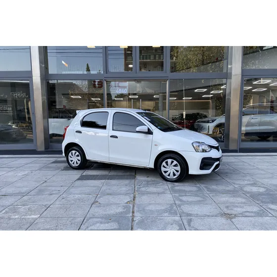 Toyota Etios 1.5 Sedan X