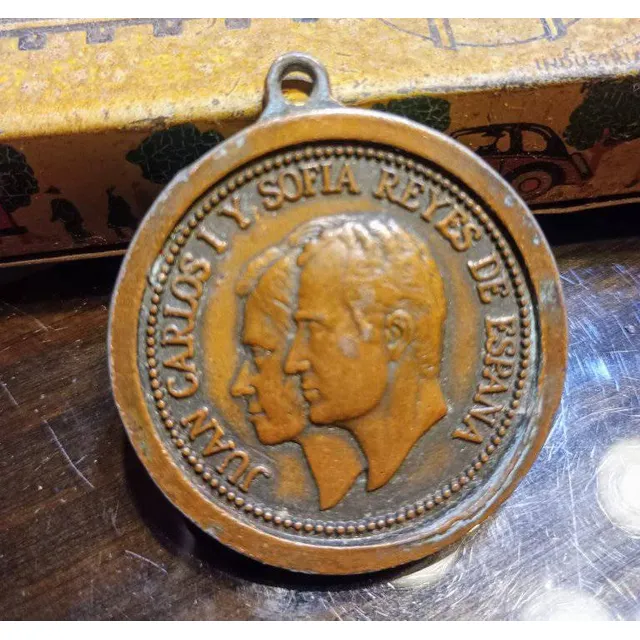 Medalla Antigua España Reyes Sofia Y Juan Carlos 1