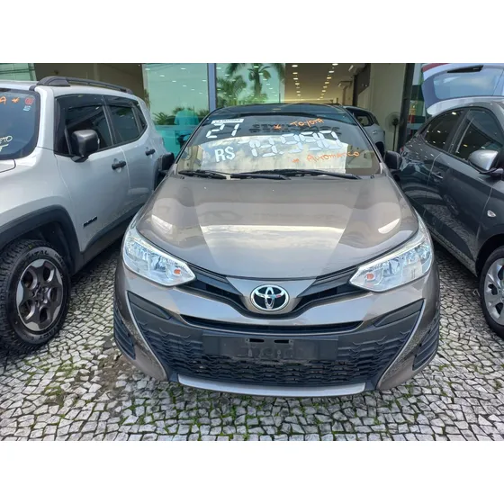Toyota Yaris 1.5 Xl Plus Connect 16v Cvt 5p