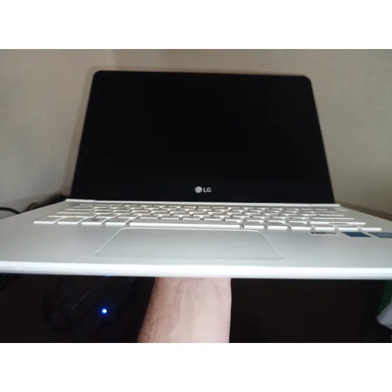 Notebook LG 14u360 - Ultra Slim, Com Defeito