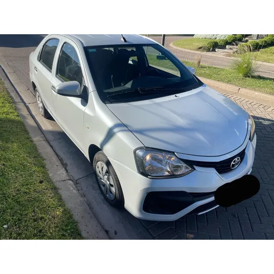 Toyota Etios 1.5 Sedan X