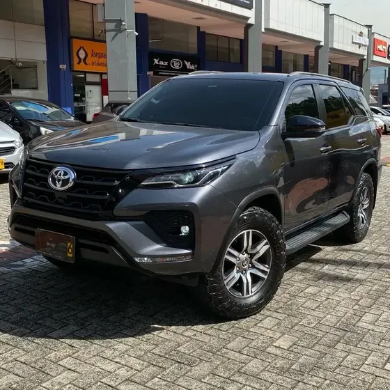Toyota Fortuner 2023 2.4 Sr Diesel 4x2 2023
