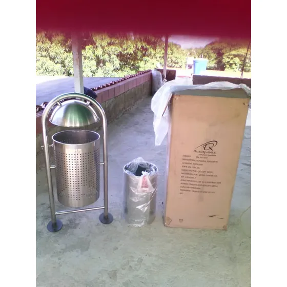 Papelera De Acero Inoxidable Quality Metal Pivotante Nuevas