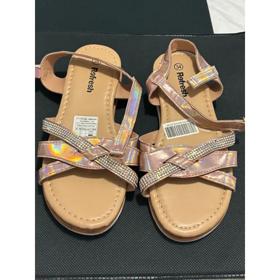 Remate Sandalias De Niña Marca Refresh