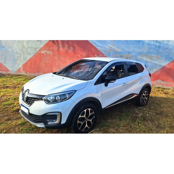 Renault Captur 1.616v Intense Sce X-tronic 5p