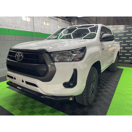 Toyota Hilux Pick-up 2.8 Cd Sr 204cv 4x4 At Toyota Hilux Pick-up 2.8 Cd Sr 204cv 4x4 At