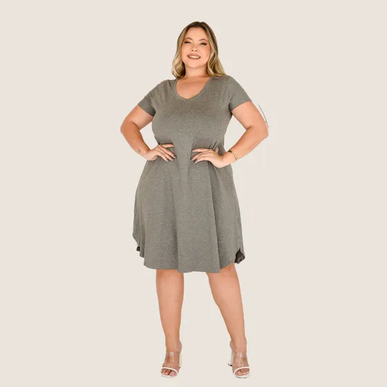 Vestido Midi Plus Size Elegante
