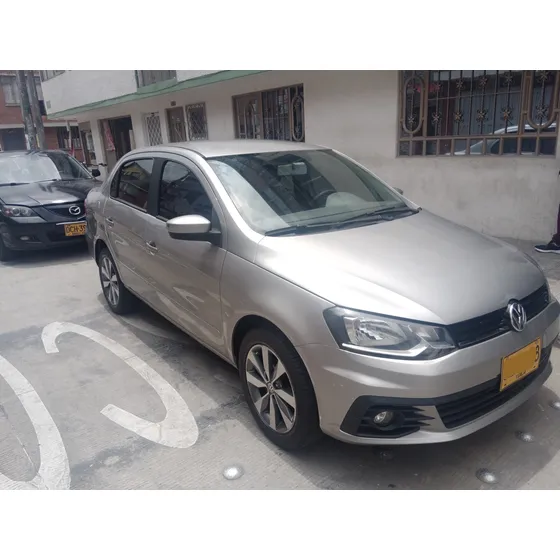 Volkswagen Voyage 1.6 Highline
