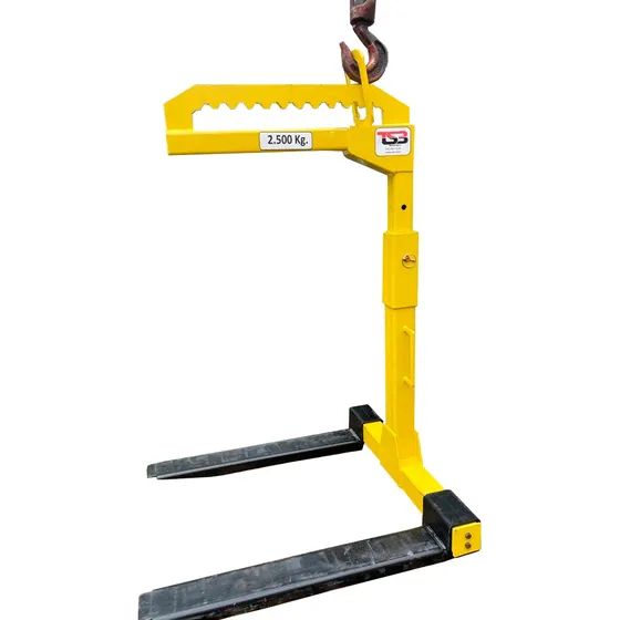 Paleteira Regulável Até 3 Ton Pallet Munck Guindaste Garfo