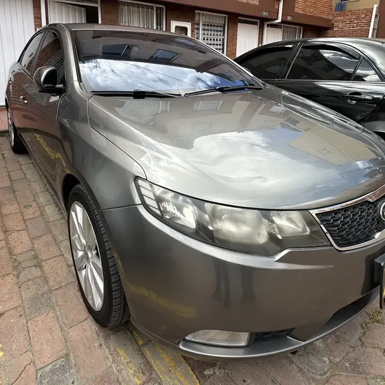 Kia Cerato Forte 2012 2.0