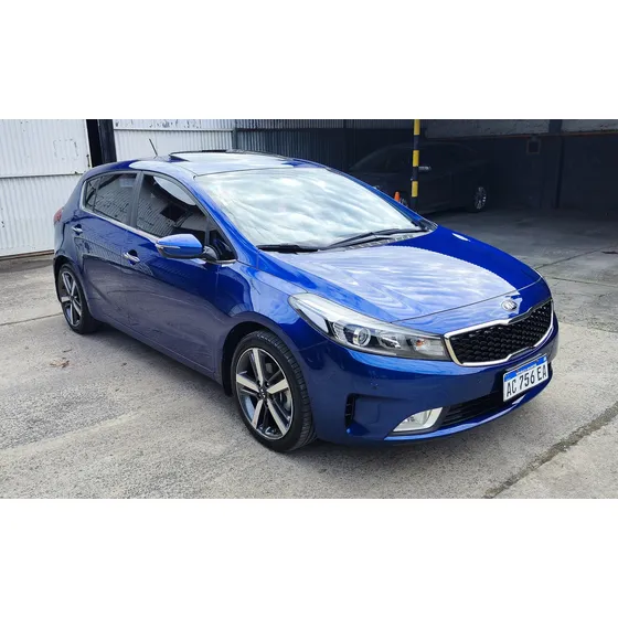 Kia Cerato 2.0 Sx At6 5 P