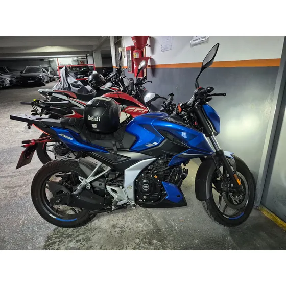 Bajaj Rouser 250cc