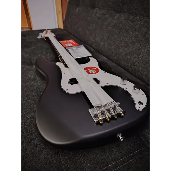 Bajo Eléctrico Squier Precision Bass