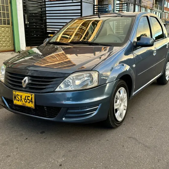 Renault Logan 2013 1.6 Expression