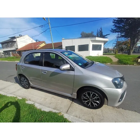 Toyota Etios 1.5 Xls 5 Ptas