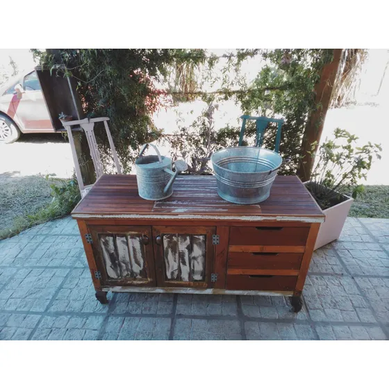 Muebles Realizados Con Madera De Demolición
