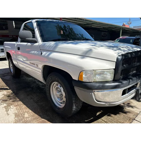 Dodge Ram 1500 Pickup Custom Mt