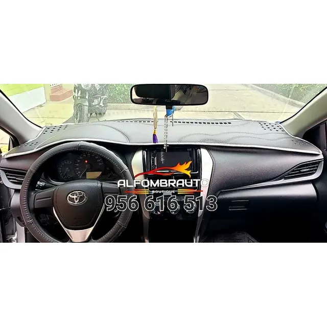 Tapete Protector De Tablero Para Toyota Yaris 2019-2022