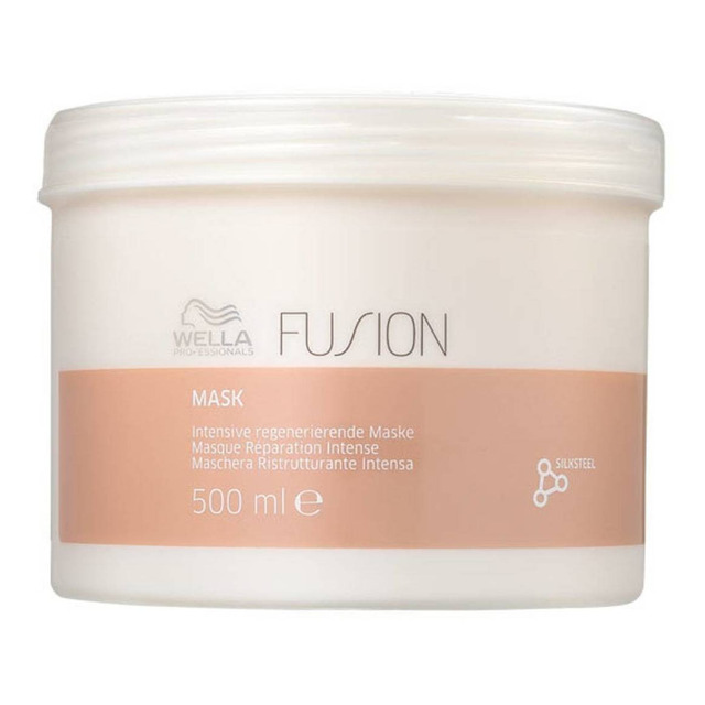 Máscara Wella Fusion Reconstrutora 500ml Cabelo Forte E Revitalizado Máscara Wella Fusion Reconstrutora 500ml Cabelo Forte E Revitalizado