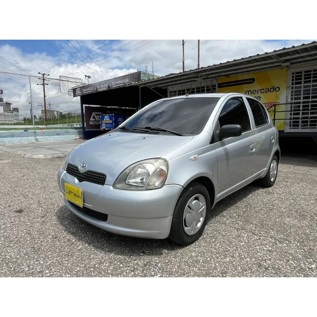 Toyota Yaris .