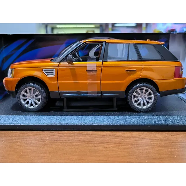 Range Rover Sport Escala 1/18 Maisto