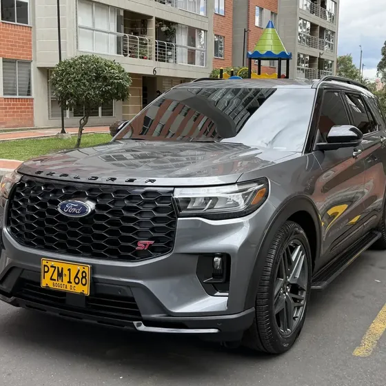 Ford Explorer 2025 3.0 Ecoboost V6 St 4wd