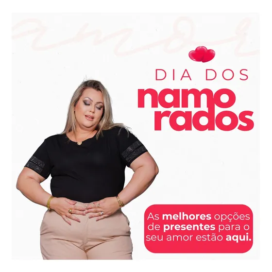 Camiseta Blusa Plus Size Feminina Com Brilhos Nas Mangas