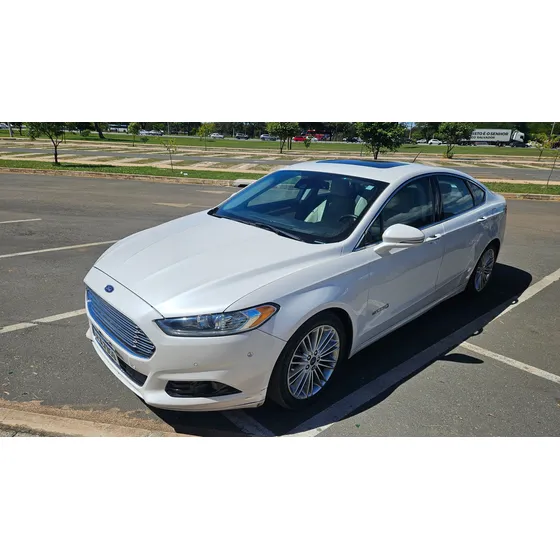 Ford Fusion 2.0 Hybrid Aut. 4p