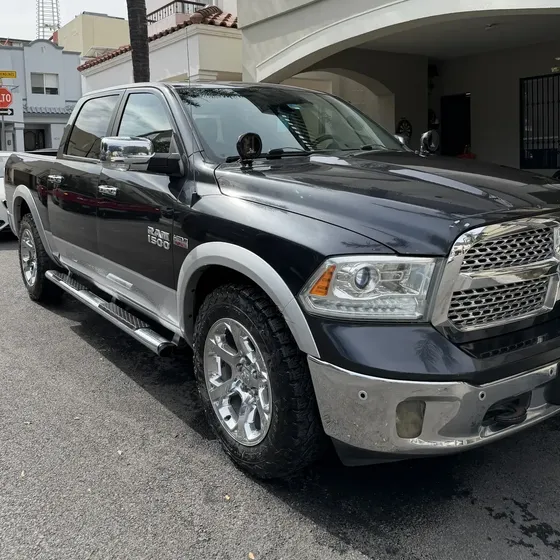 RAM Laramie 2014 1500