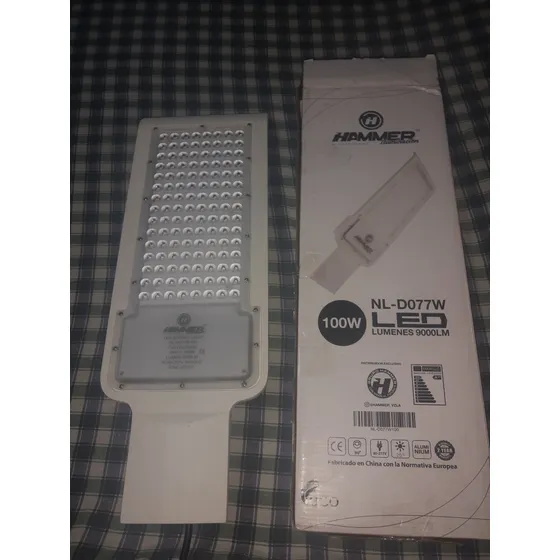 Lámpara De Alumbrado Público Led Gamers 100 Watt 