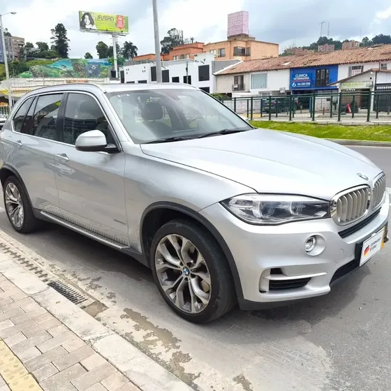 BMW X5 2014 4.4 Xdrive50i