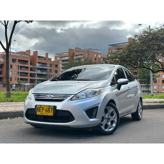 Ford Fiesta 1.6 Sportback Automatico