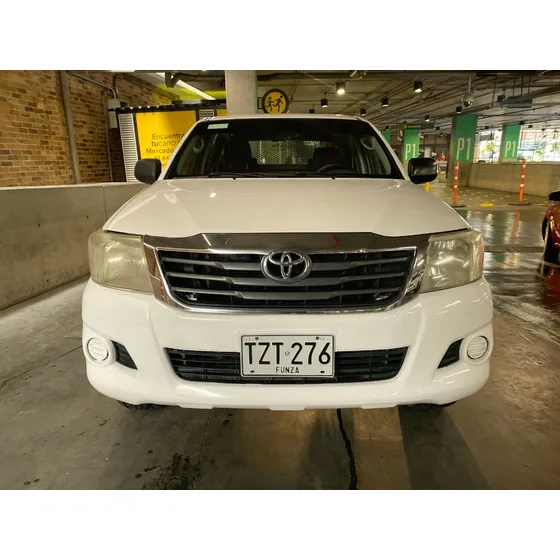 Toyota Hilux 2.5 Imv - 5 Pasajeros