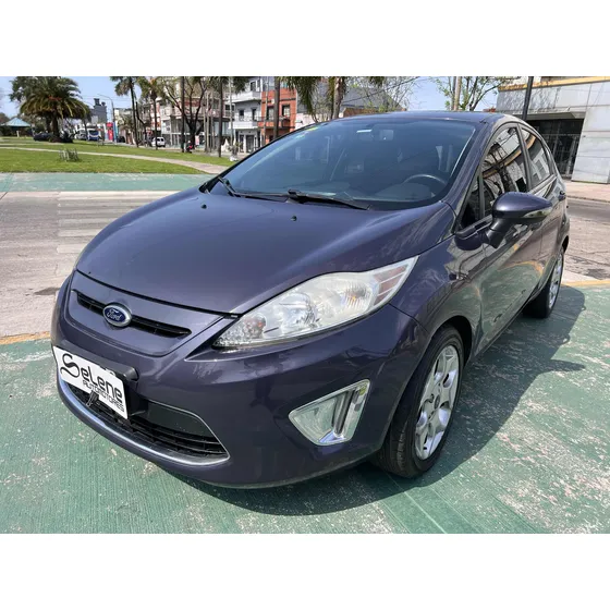 Ford Fiesta Kinetic 1.6 Design 120cv Titanium