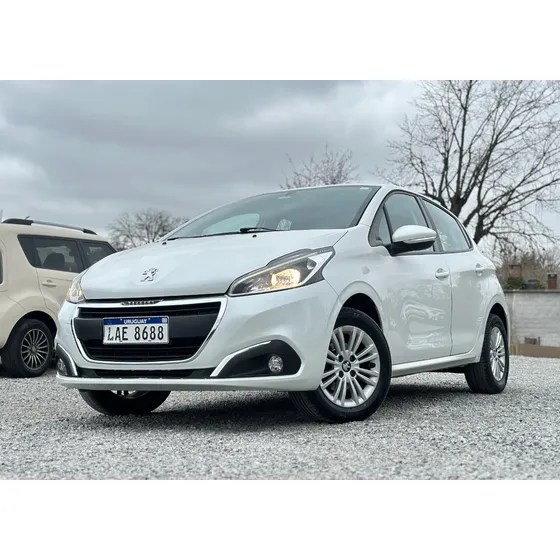Peugeot 208 1.6 Allure