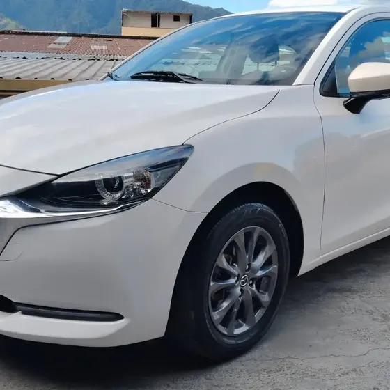 Mazda 2 2022 1.5 Touring Sedan