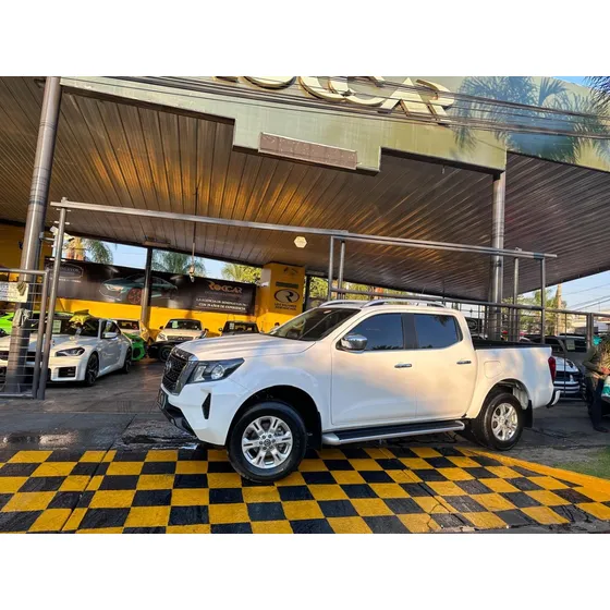 Nissan Np300 Frontier 2.5 Le Aa Mt
