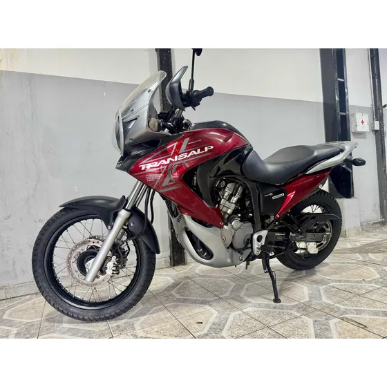 Honda Transalp 700