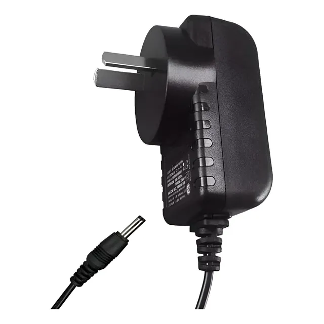 Fuente Switching Transformador 12v 2a Ficha Plug 3.5 X 1.35