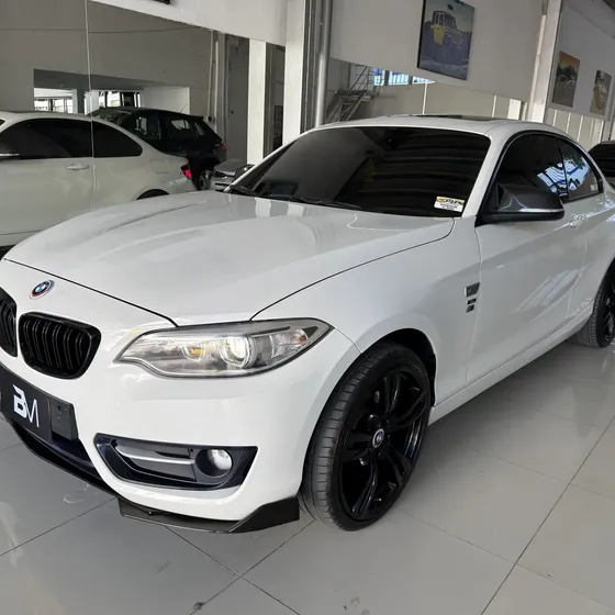 BMW Serie 2 2015 2.0 220i F22 Coupe Sportline