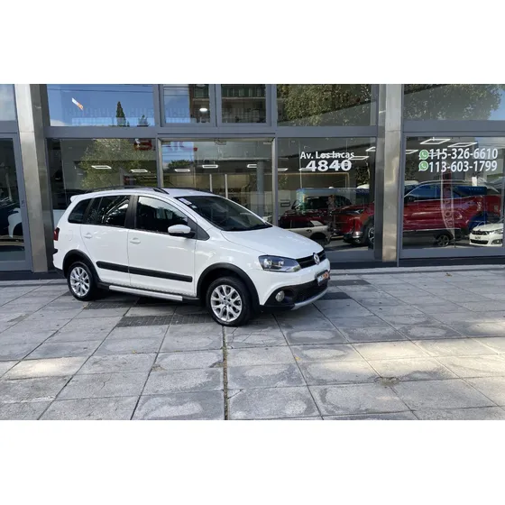 Volkswagen Suran Cross 1.6 Highline 101cv