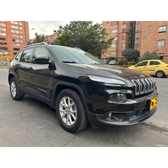 Jeep Cherokee 3.2 Longitude