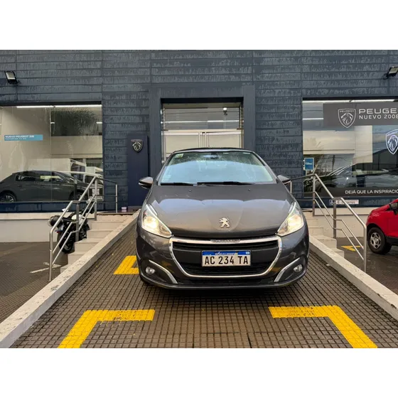 Peugeot 208 1.6 Feline Tiptronic