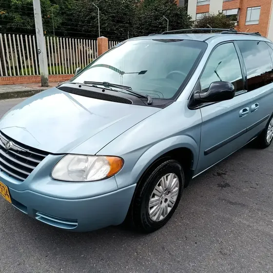 Chrysler Caravan 2005 3.3cm3 7puestos Cuero Aut Dh