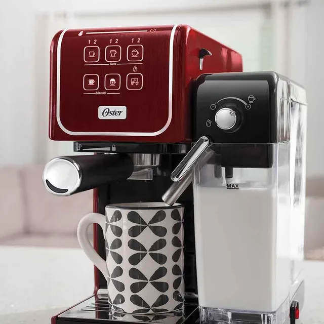 Cafeteira Espresso Primalatte Bvstem6801r Touch Red Oster Cor Preto/Vermelho 127V