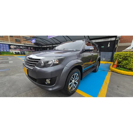 Toyota Fortuner 2.7l 4x2