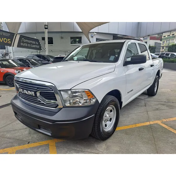 Ram Ram 1500 Crew Cab Slt Trabajo V8 4x2