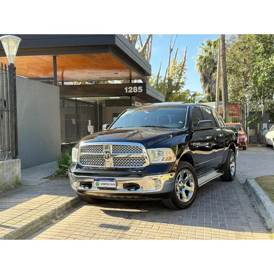 Dodge Ram 1500 V8