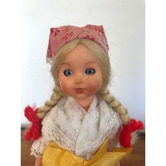 Antigua Muñeca Trajes Tradicionales - Dinamarca- 152 -