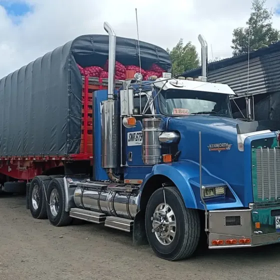 Tractomula Kenworth Full Filtros